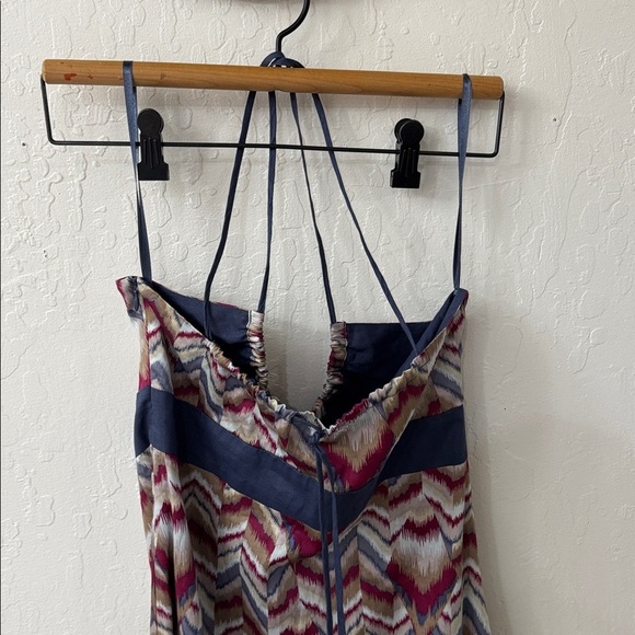 BCBGeneration Chevron Print Red Gray Maxi S Criss Cross Strap Dress Adjustable - Picture 4 of 7